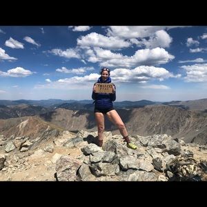 Meet your Posher, Hallie